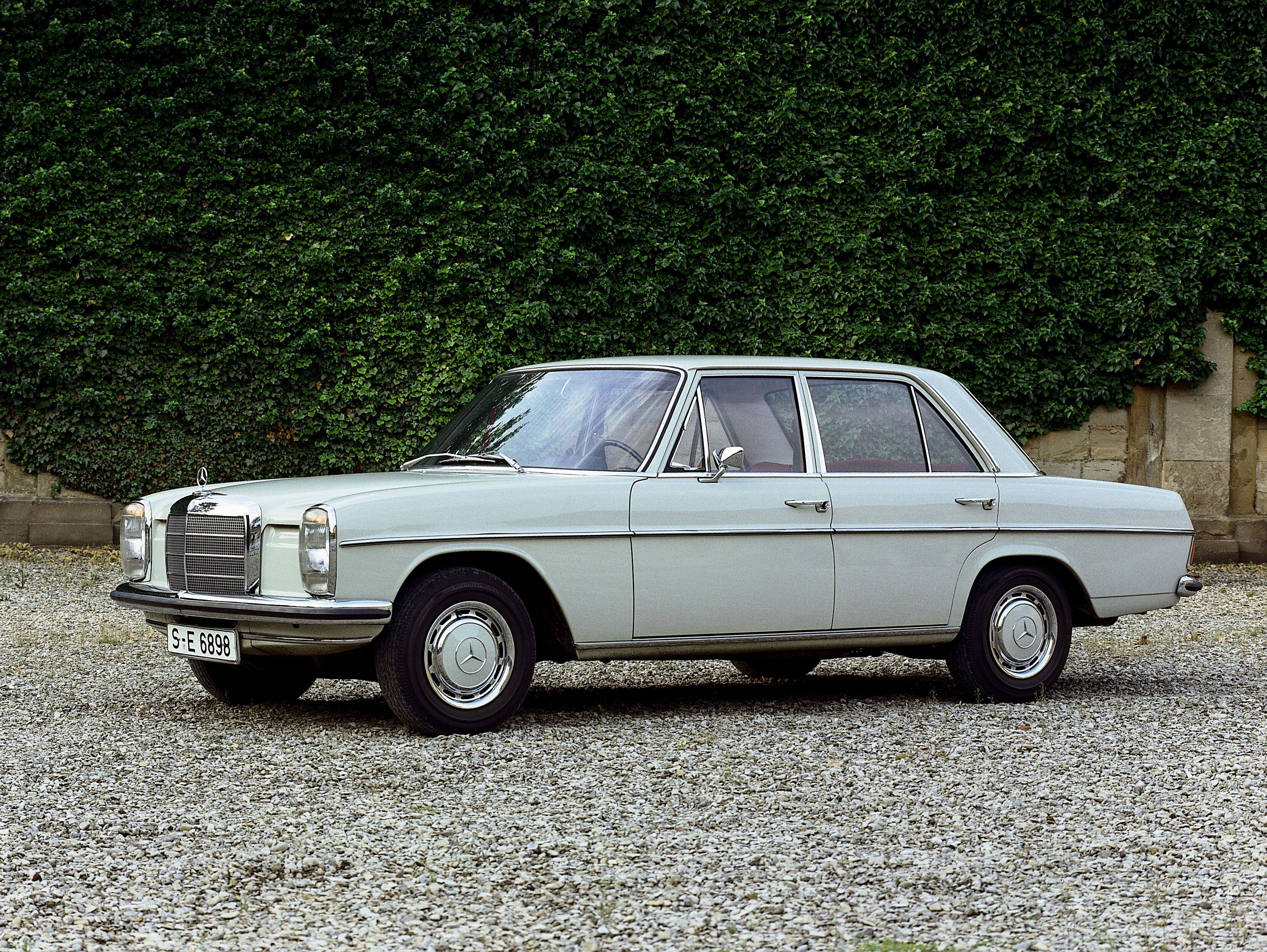 Mercedes-Benz 200, W 115 "Stroke 8"