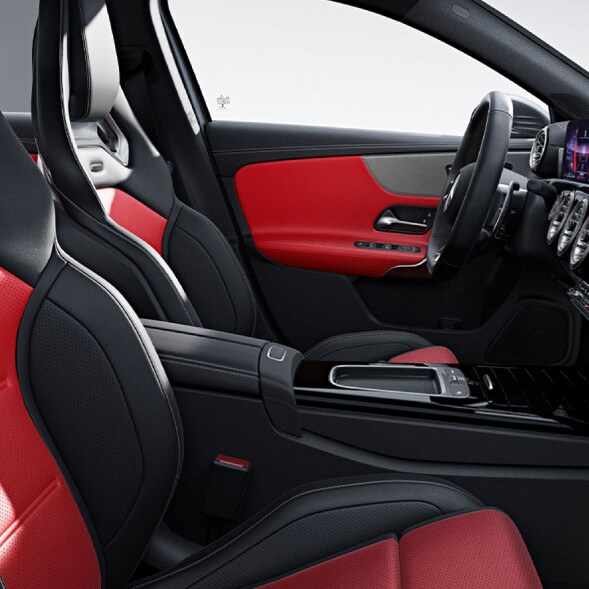 Mercedes-AMG A-Class インテリア