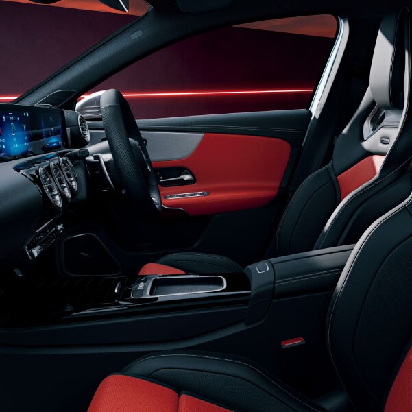 Mercedes-AMG A-Class インテリア
