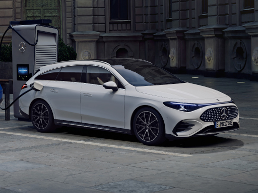 CLA Shooting Brake with EQ Technology 外部給電機能 CLA Shooting Brake with EQ Technology 外部給電機能