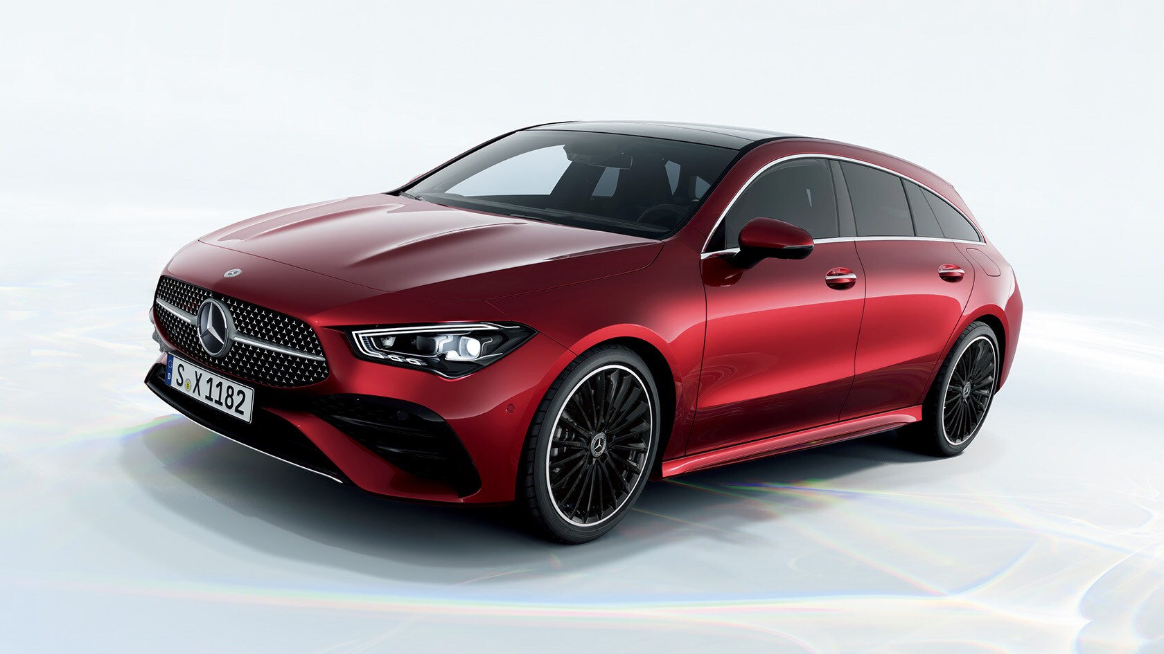 メルセデスベンツ　SLA The CLA Shooting Brake