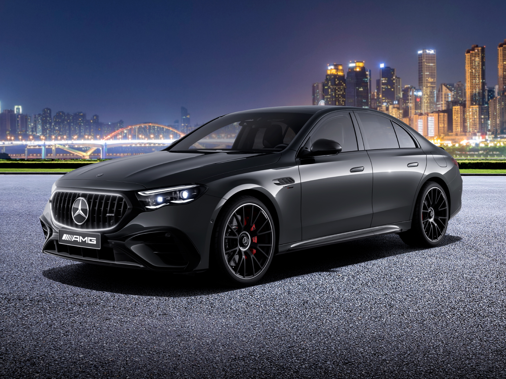 Mercedes-AMG E 53 HYBRID 4MATIC+ Edition Night Carbon(PHEV) Mercedes-AMG E 53 HYBRID 4MATIC+ Edition Night Carbon(PHEV)