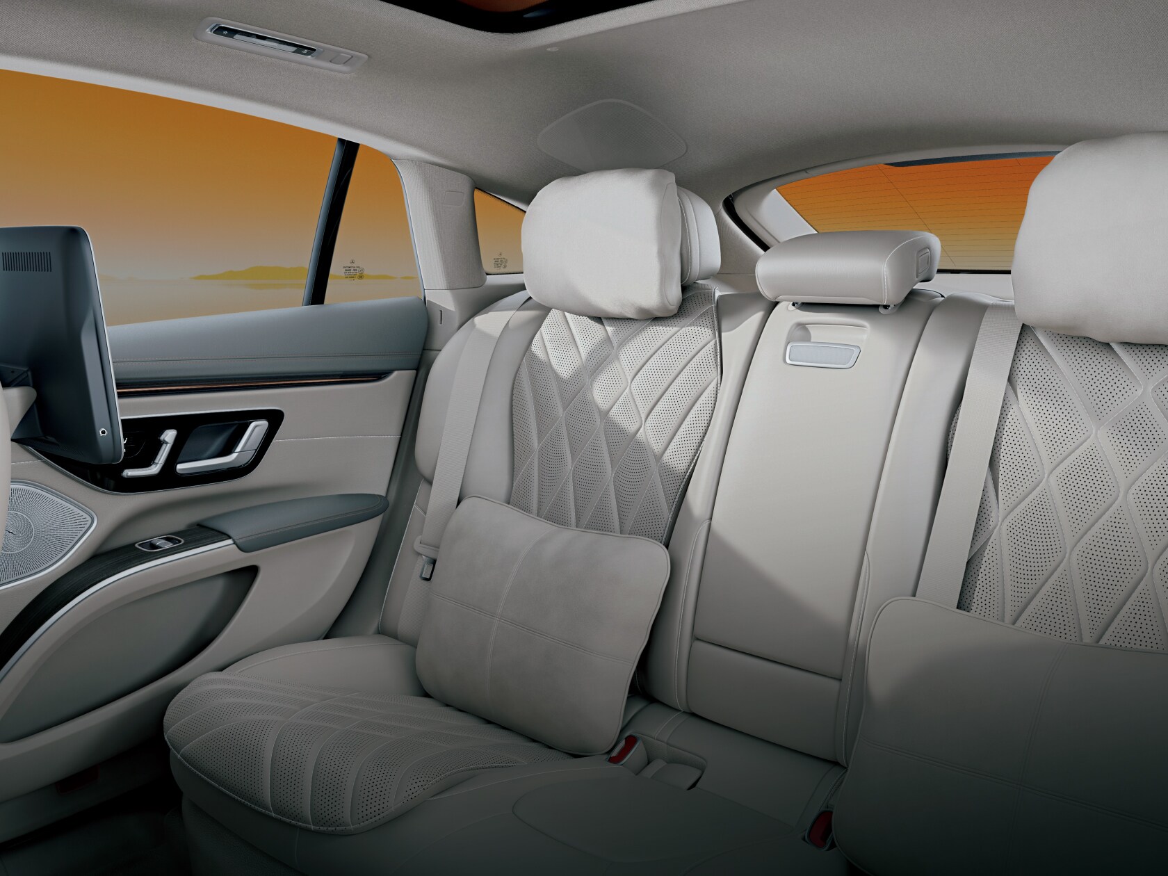 EQS エクスクルーシブパッケージ