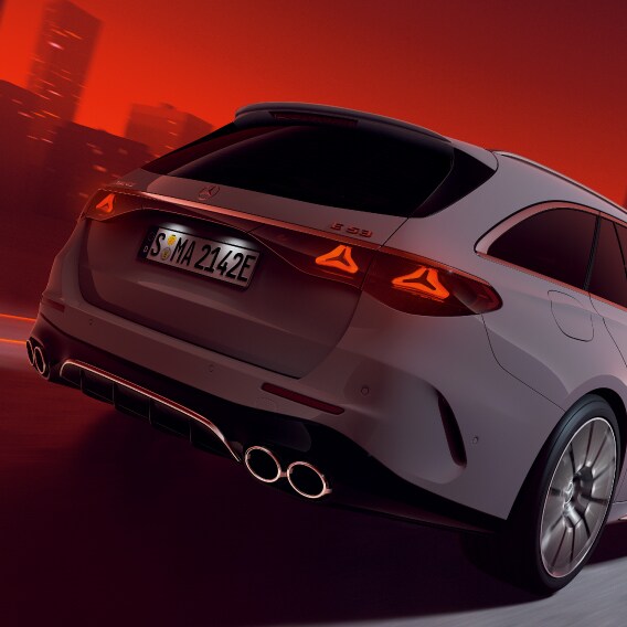 Mercedes-AMG E-Class Stationwagon エクステリア