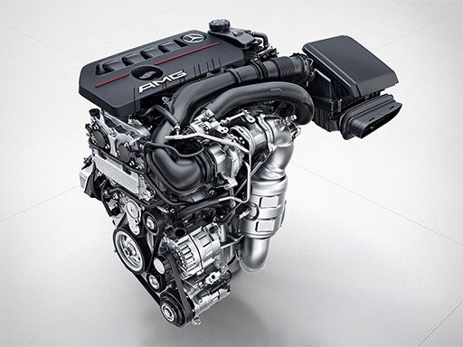 Mercedes-AMG GLA 2.0ℓ直列4気筒エンジン＋BSG*