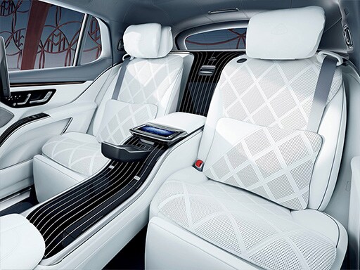 Mercedes-Maybach EQS SUV サステナブルレザー