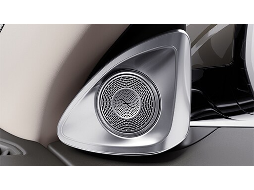 Mercedes-Maybach S-Class Burmester®ハイエンド4Dサラウンドサウンドシステム