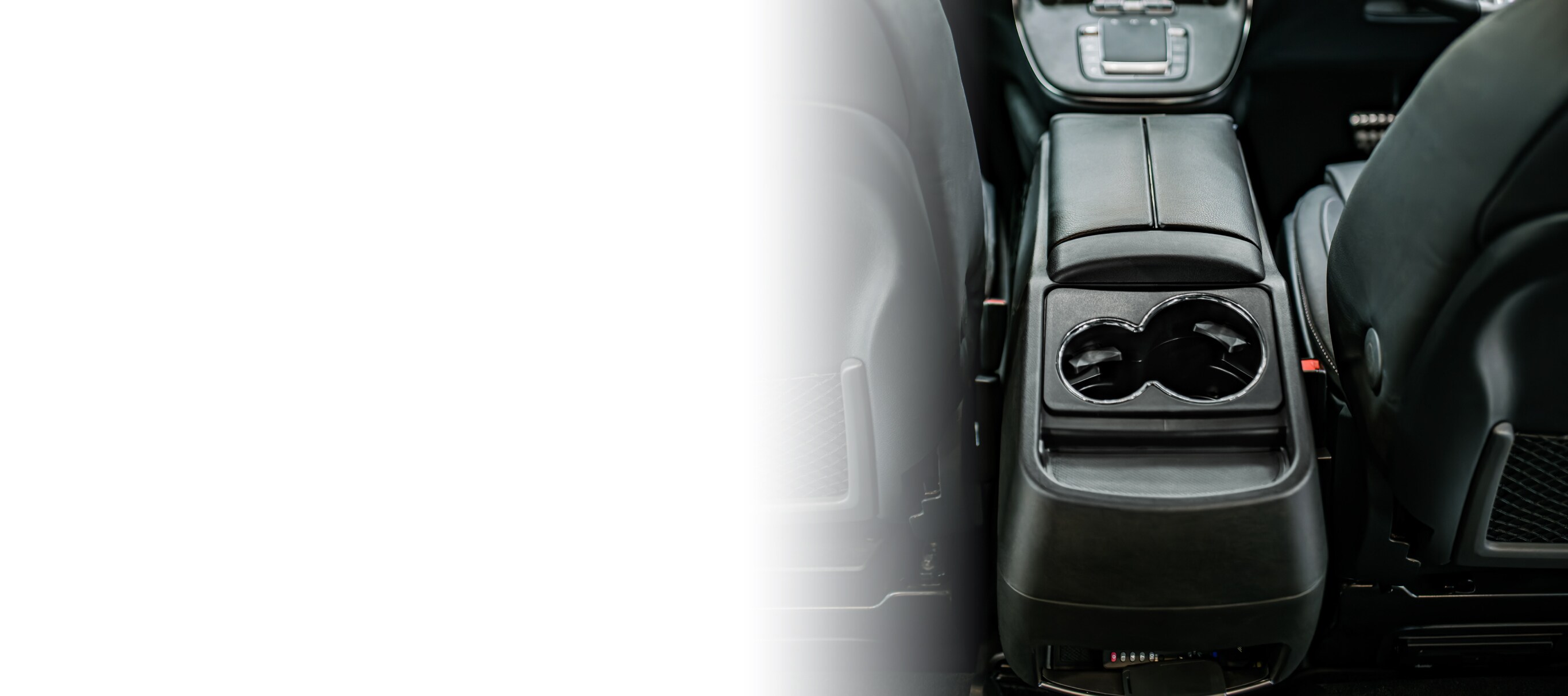 V-Class センターコンソール｜Mercedes-Benz Accessories