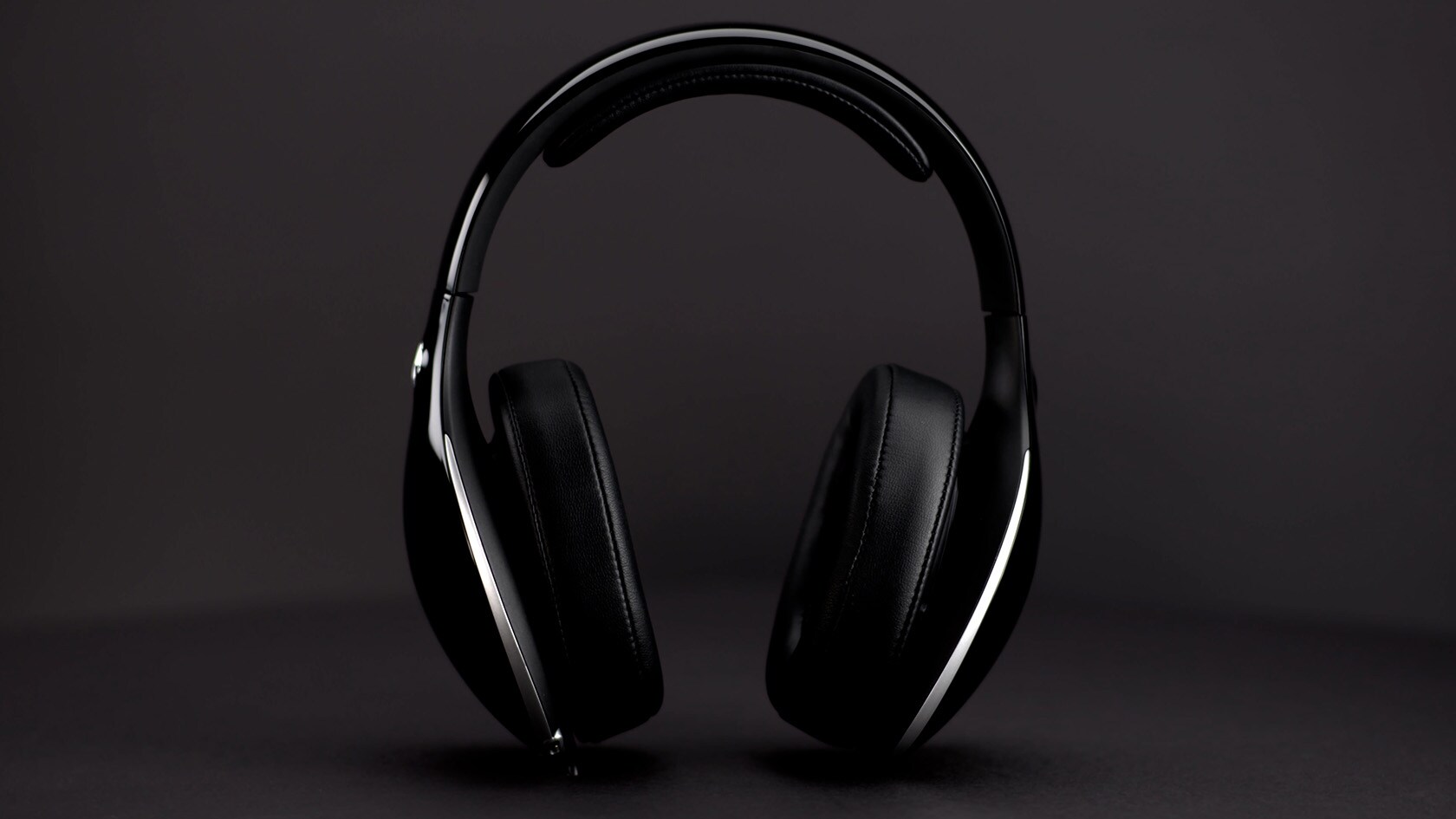 MERCEDES-BENZ WIRELESS HEADPHONES Bluetooth Headphones | eBay  