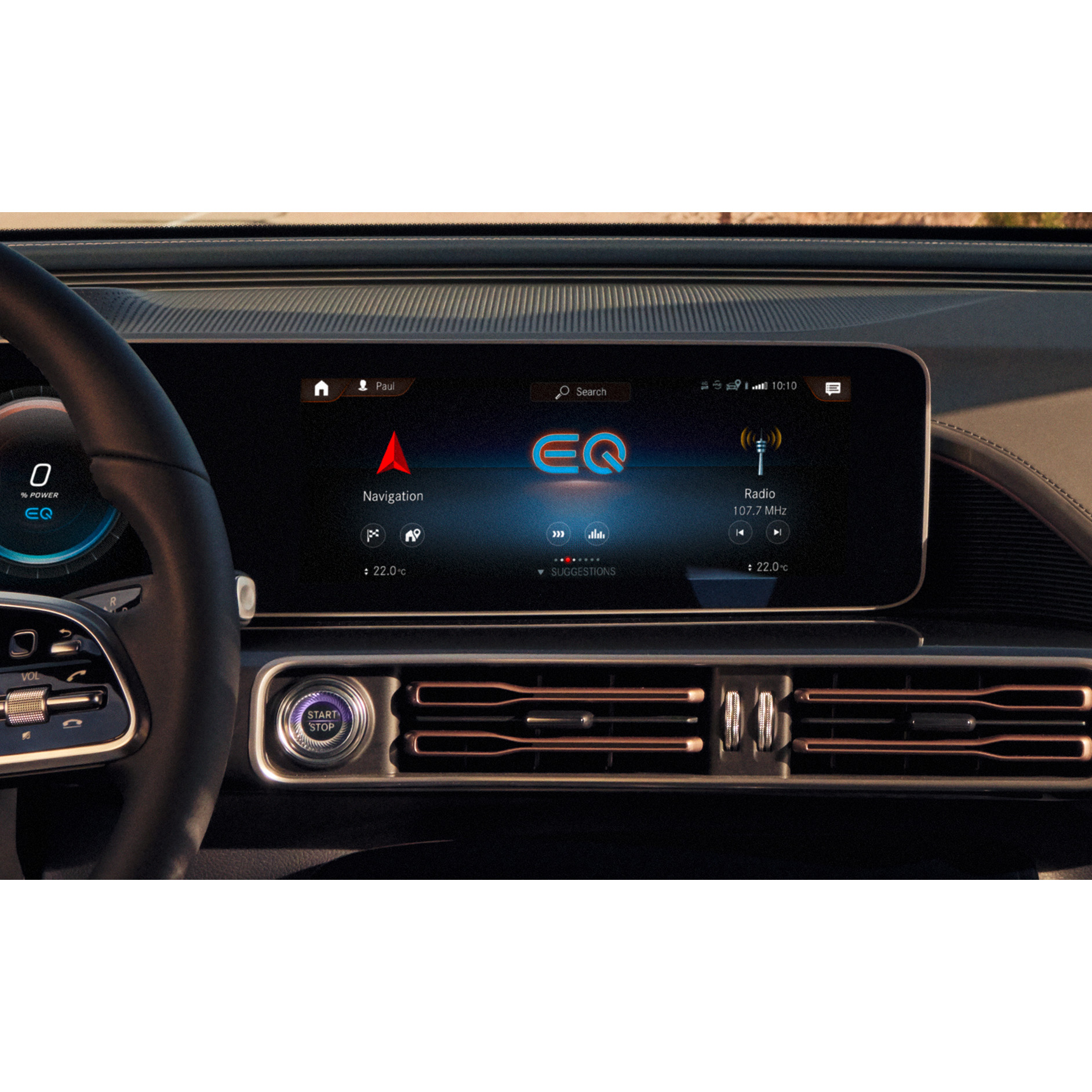 地図ソフト無料更新に加えて、最新COMANDソフトも無償で更新 地図ソフト無料更新に加えて、最新COMANDソフトも無償で更新