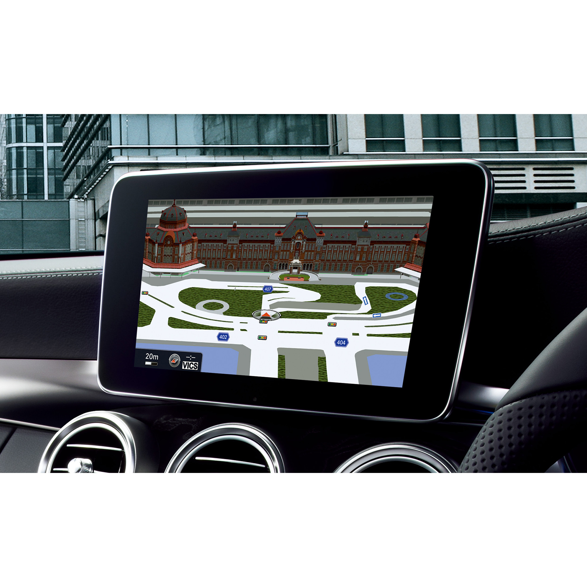 地図ソフト無料更新に加えて、最新COMANDソフトも無償で更新 地図ソフト無料更新に加えて、最新COMANDソフトも無償で更新