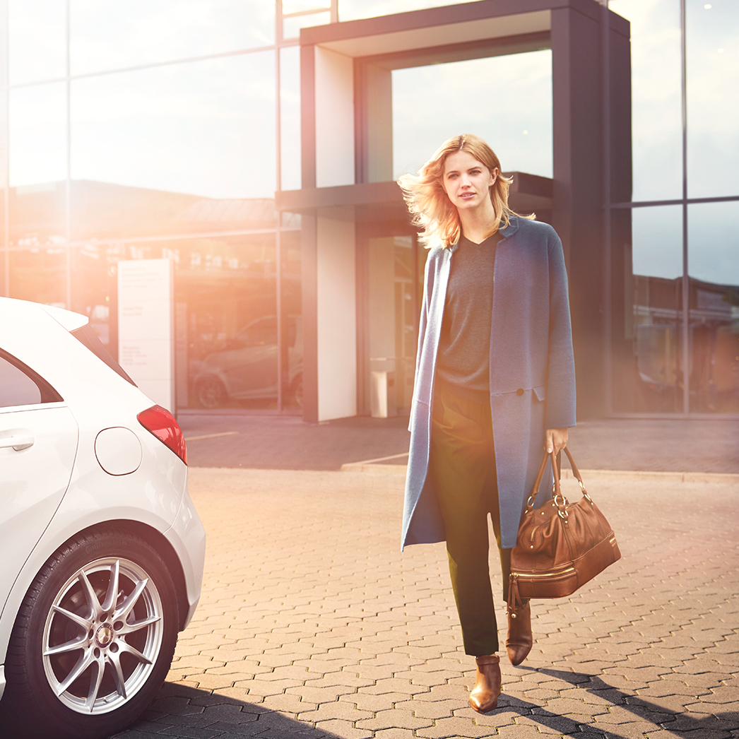 新車購入から3年間の安心「メルセデス・ケア」 新車購入から3年間の安心「メルセデス・ケア」