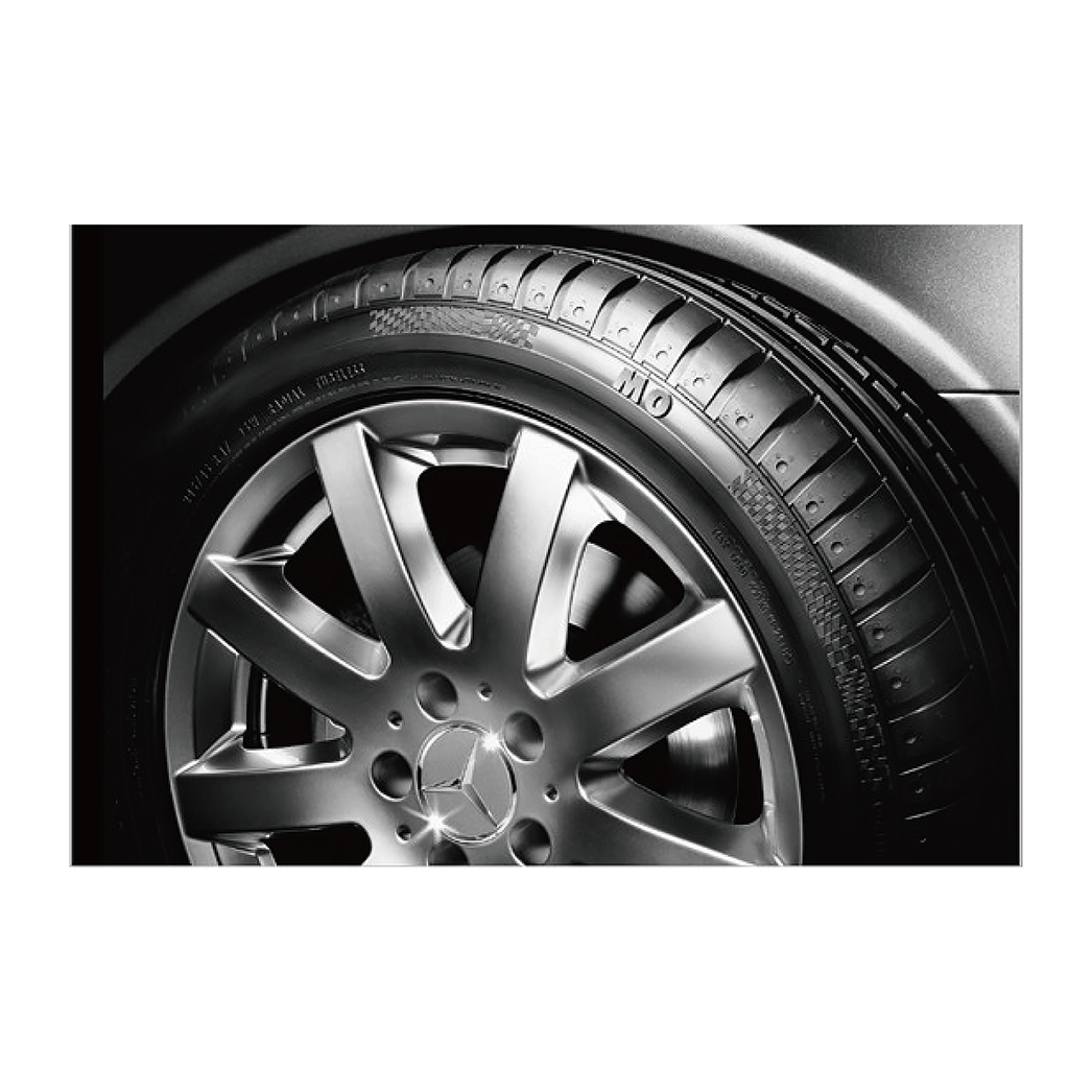 「MO」の刻印をもつメルセデス・ベンツ承認タイヤ 「MO」の刻印をもつメルセデス・ベンツ承認タイヤ