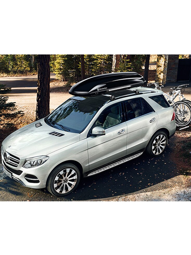 アウトドアに欠かせない「純正ルーフキャリアシステム」