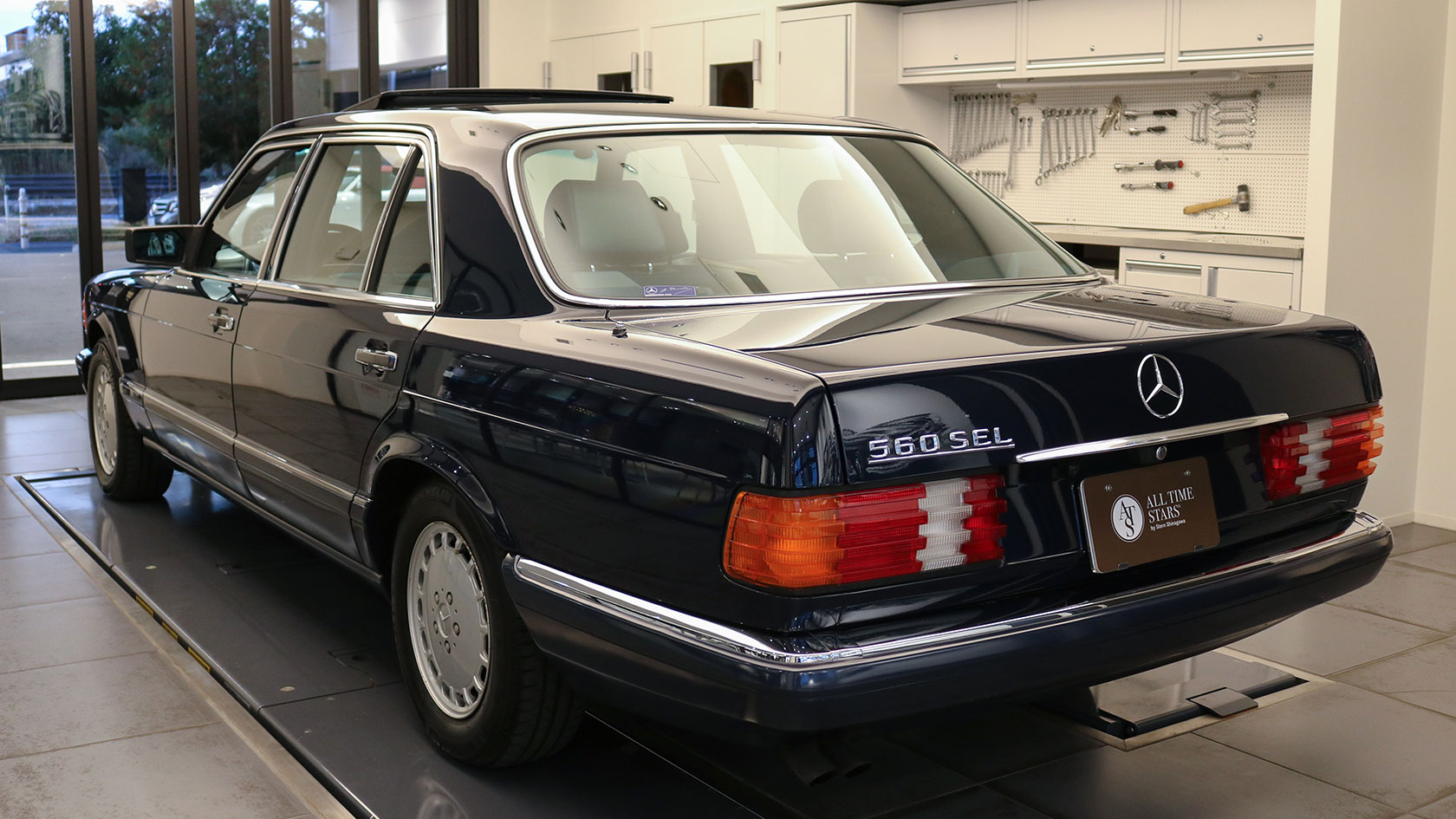 Mercedes-Benz 560 SEL W126 1989-1991 Blue 1:43 Minichamps