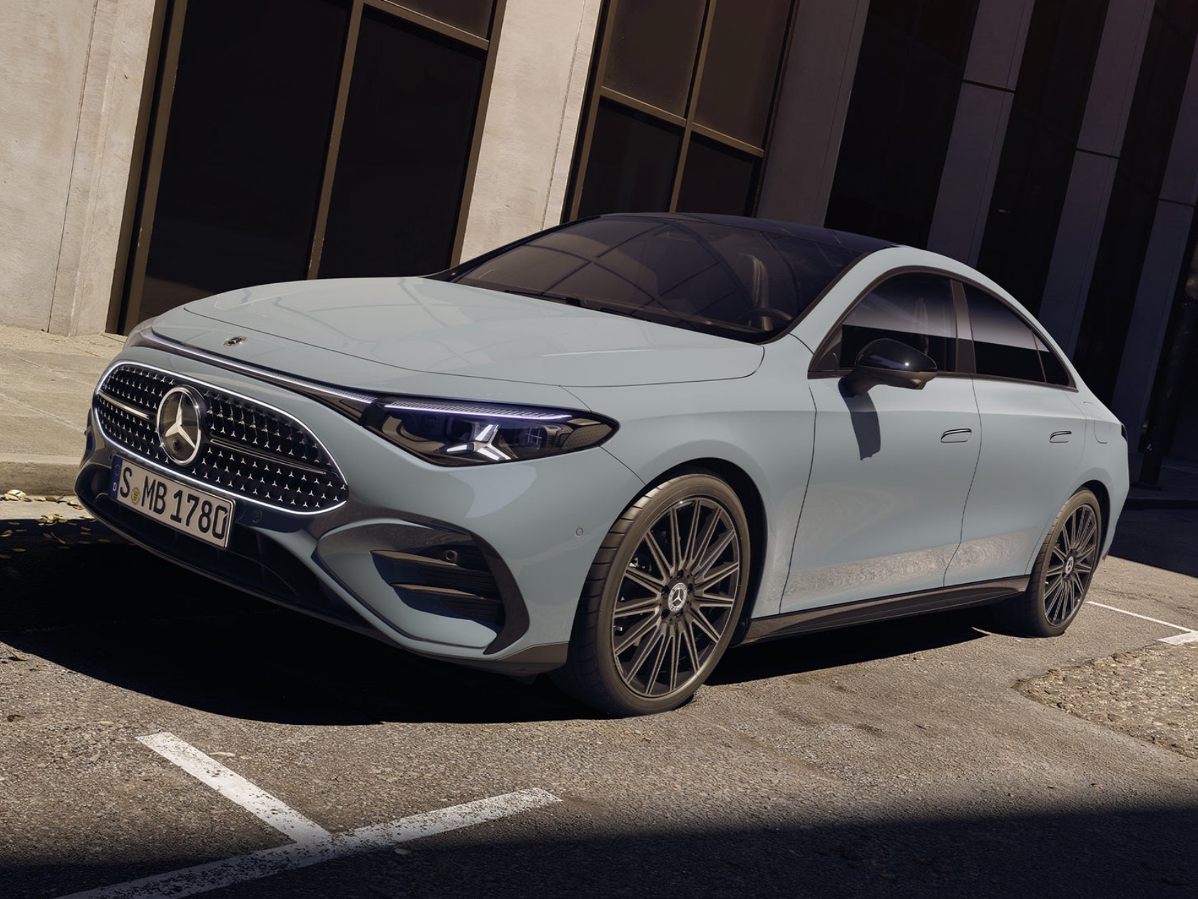 【参考展示】 Mercedes-Benz CLA 【参考展示】 Mercedes-Benz CLA