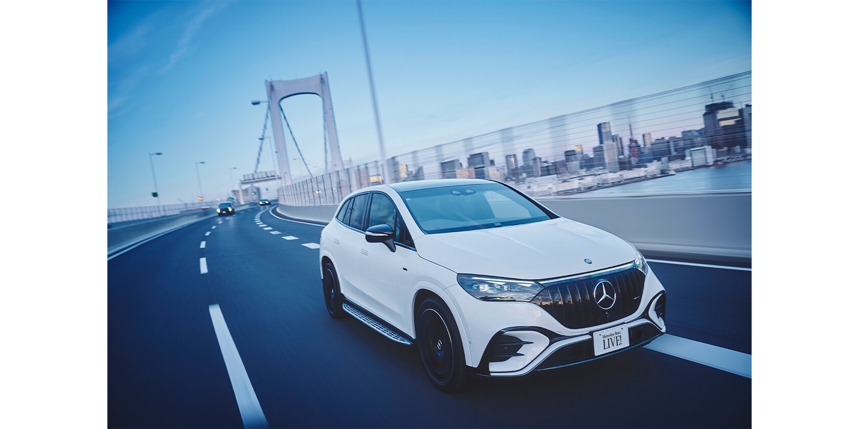 サステナビリティを追求する場所と、EQE SUVが出合う｜Mercedes-Benz