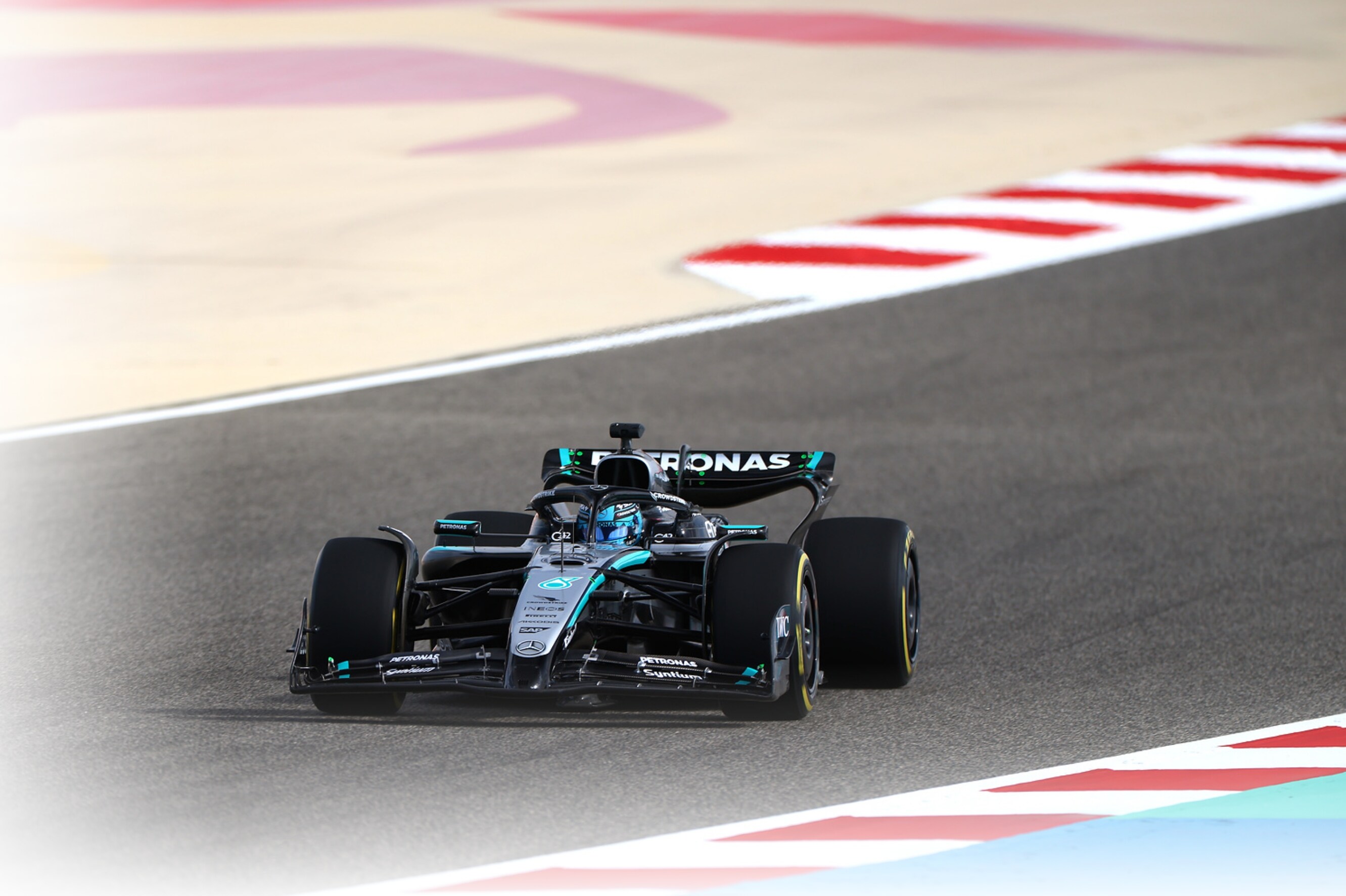 新体制で挑むメルセデスF1の2025シーズンが開幕｜Mercedes-Benz LIVE 