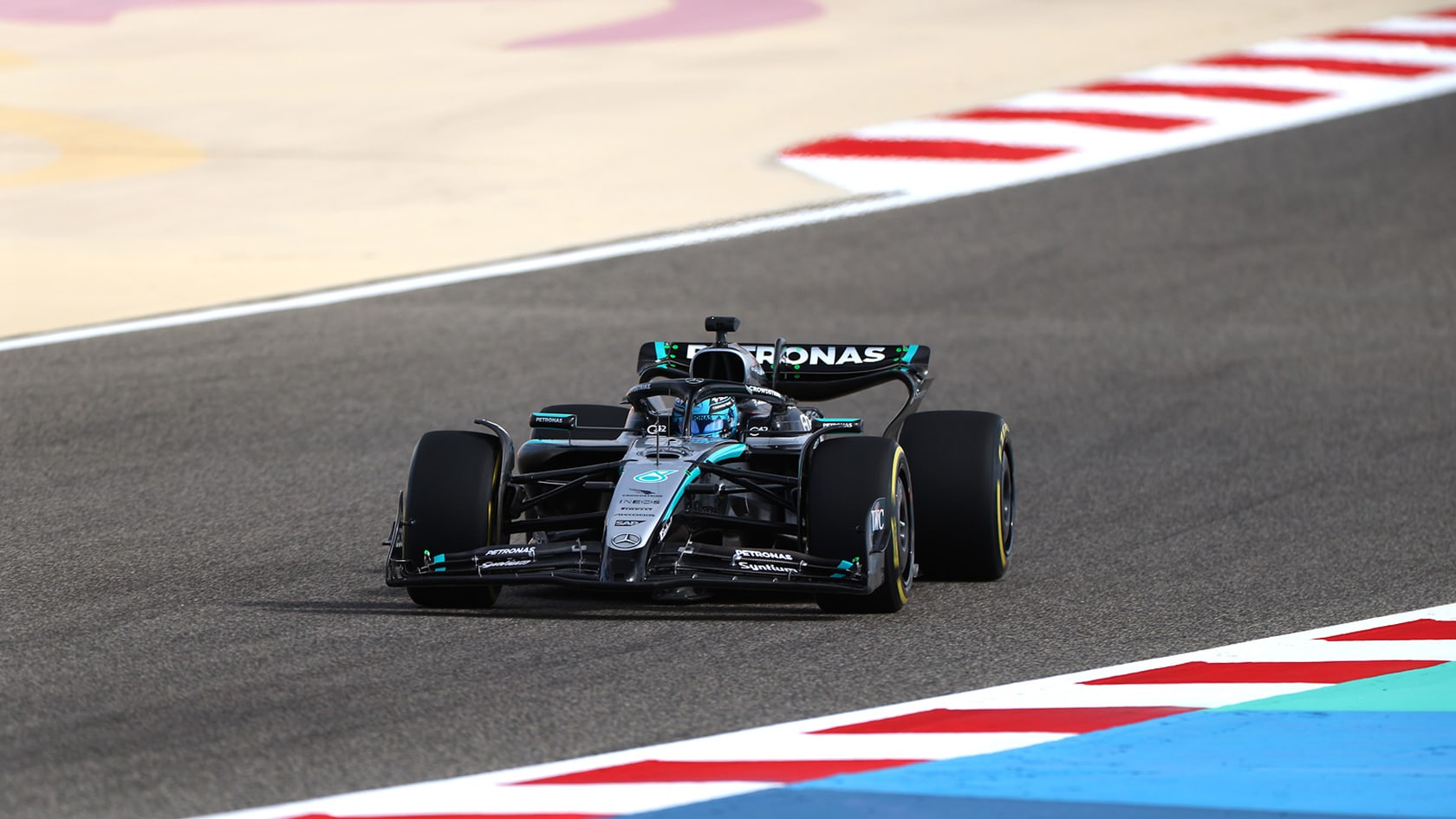 新体制で挑むメルセデスF1の2025シーズンが開幕｜Mercedes-Benz LIVE