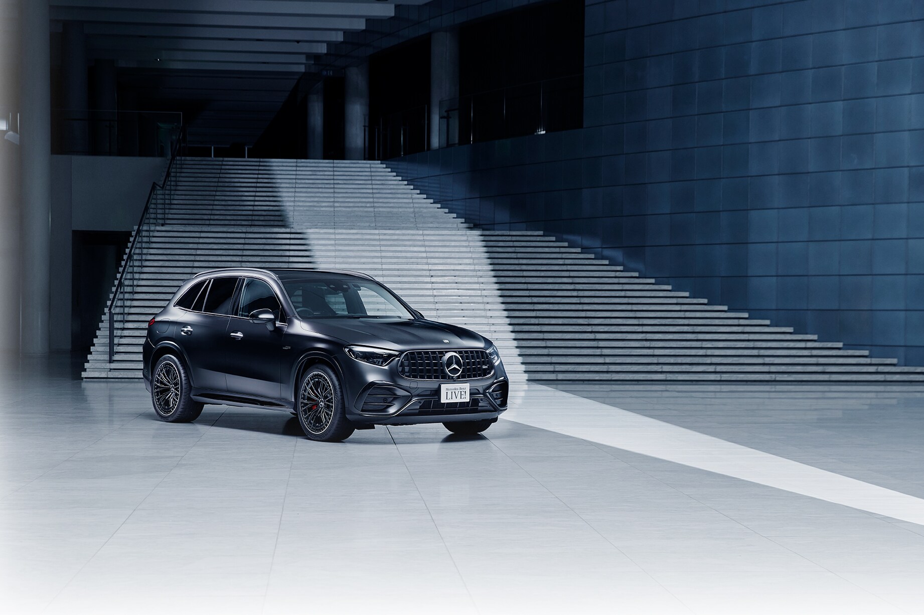Mercedes-AMG GLC 43の特別仕様モデルで都会の夜を駆け抜ける 