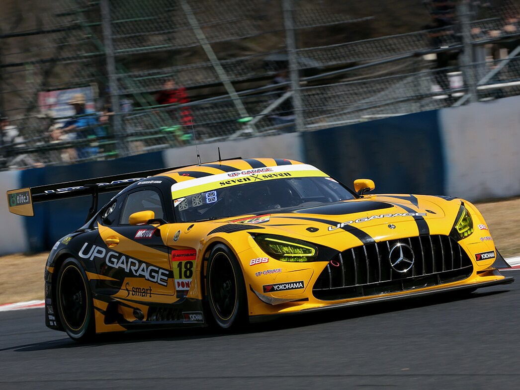 TEAM UPGARAGE Car No. 18