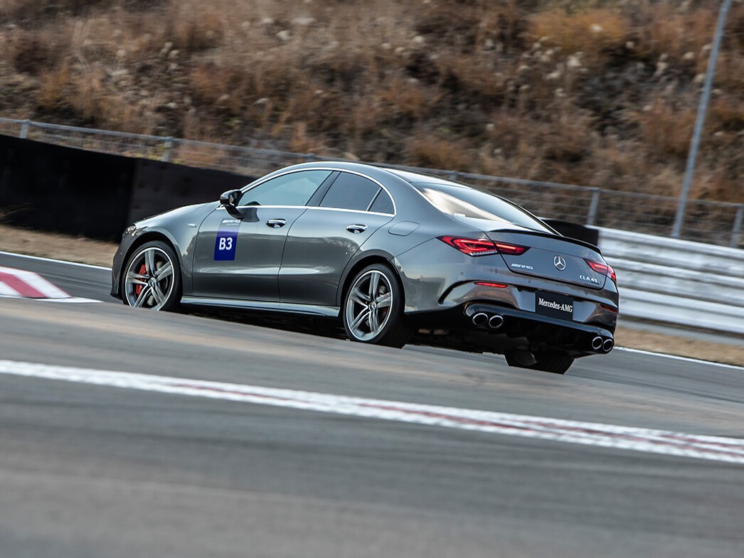 AMG 63 Driving Club プログラム