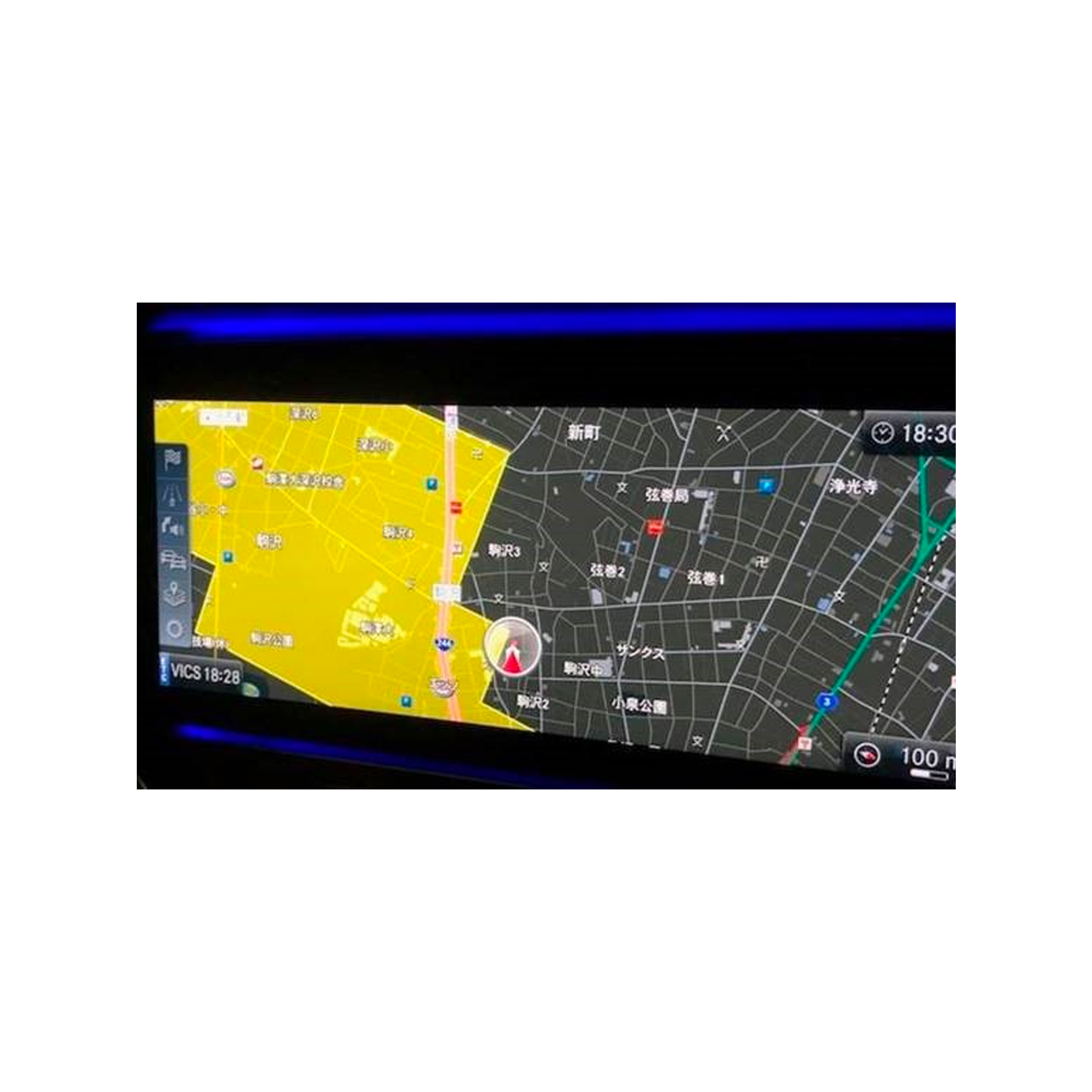 VICS WIDE(※1)の情報に基づいて、大雨が発生している降雨エリアを地図上に表示します。 VICS WIDE(※1)の情報に基づいて、大雨が発生している降雨エリアを地図上に表示します。