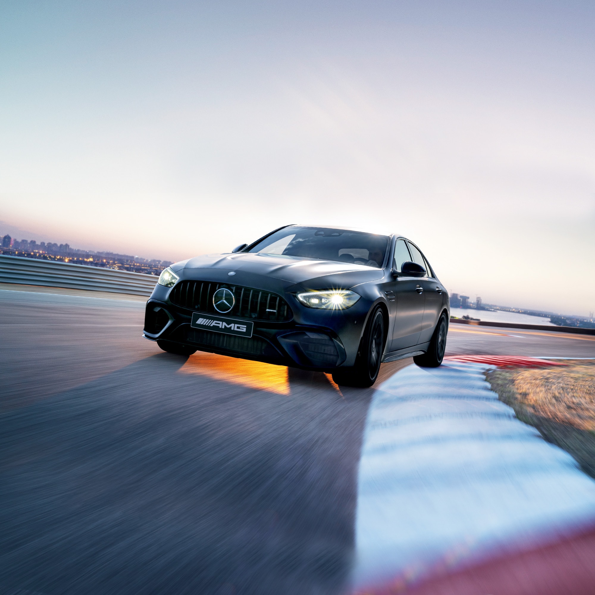 Mercedes-AMG | Japan - 公式サイト Mercedes-AMG | Japan - 公式サイト