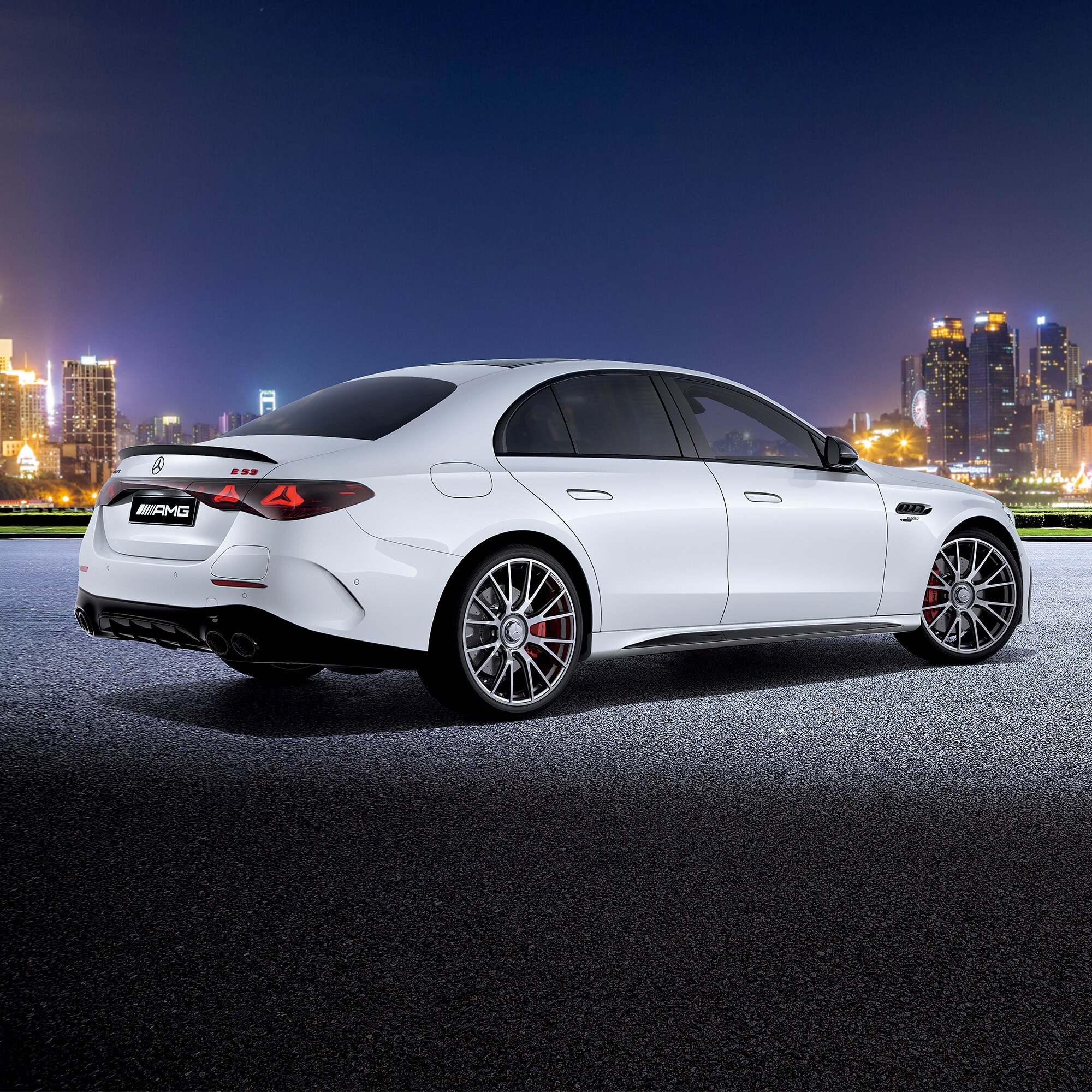Mercedes-AMG E 53 HYBRID 4MATIC+ Edition Night Carbon（PHEV）